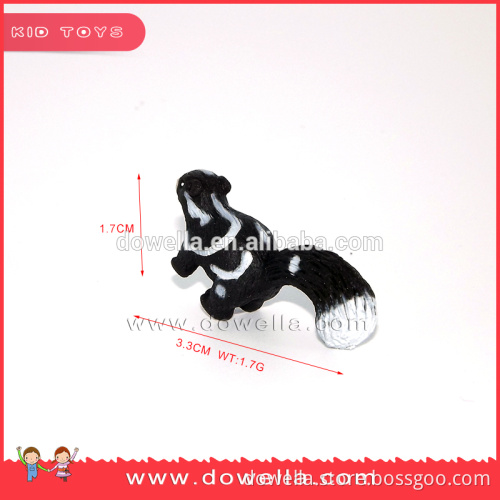 Mini farm animals capsule toys wholesale, egg shell toys for capsule, toys for vending capsule